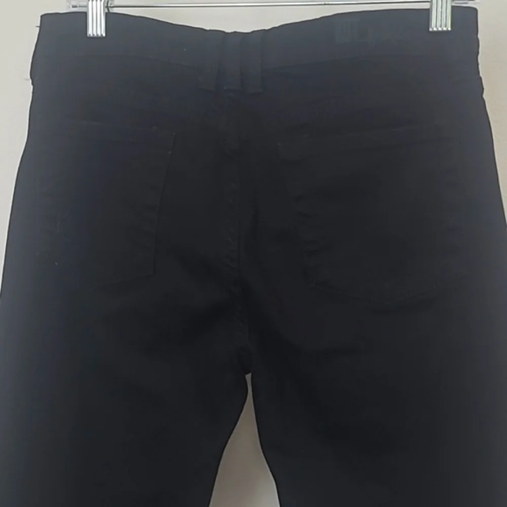 Kut from the Kloth black jeans  sz 8 Long mid rise 5 pocket